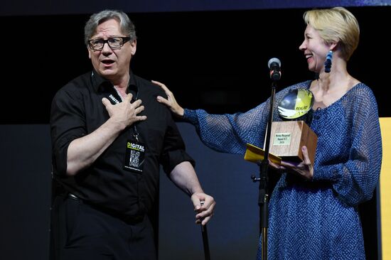 Международный фестиваль диджитал веб-сериалов «Realist Web Fest»