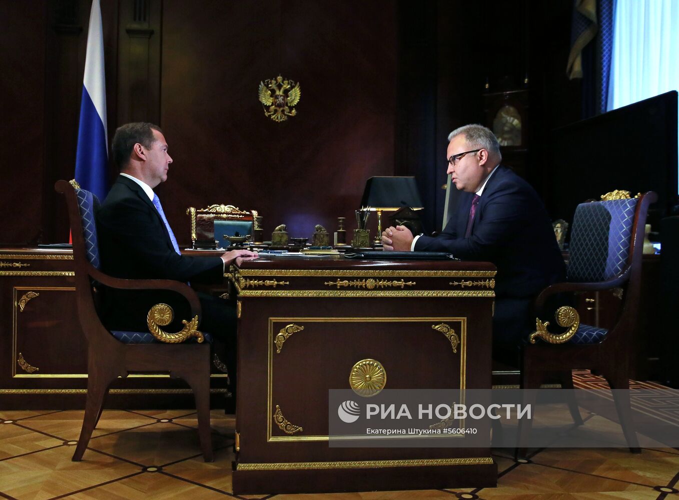 Премьер-министр РФ Д. Медведев встретился с главой ПАО "ФСК ЕЭС" А. Муровым