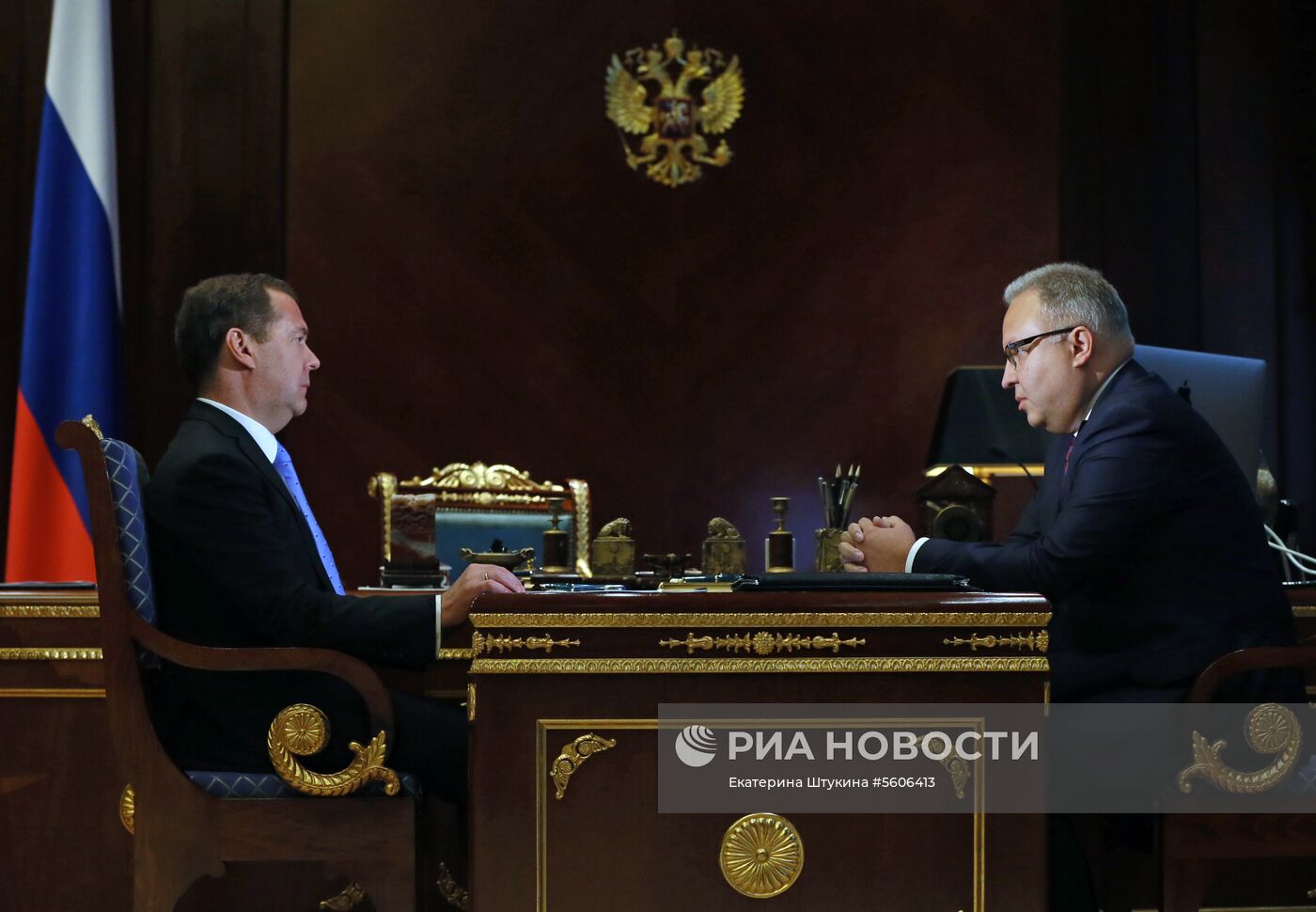 Премьер-министр РФ Д. Медведев встретился с главой ПАО "ФСК ЕЭС" А. Муровым