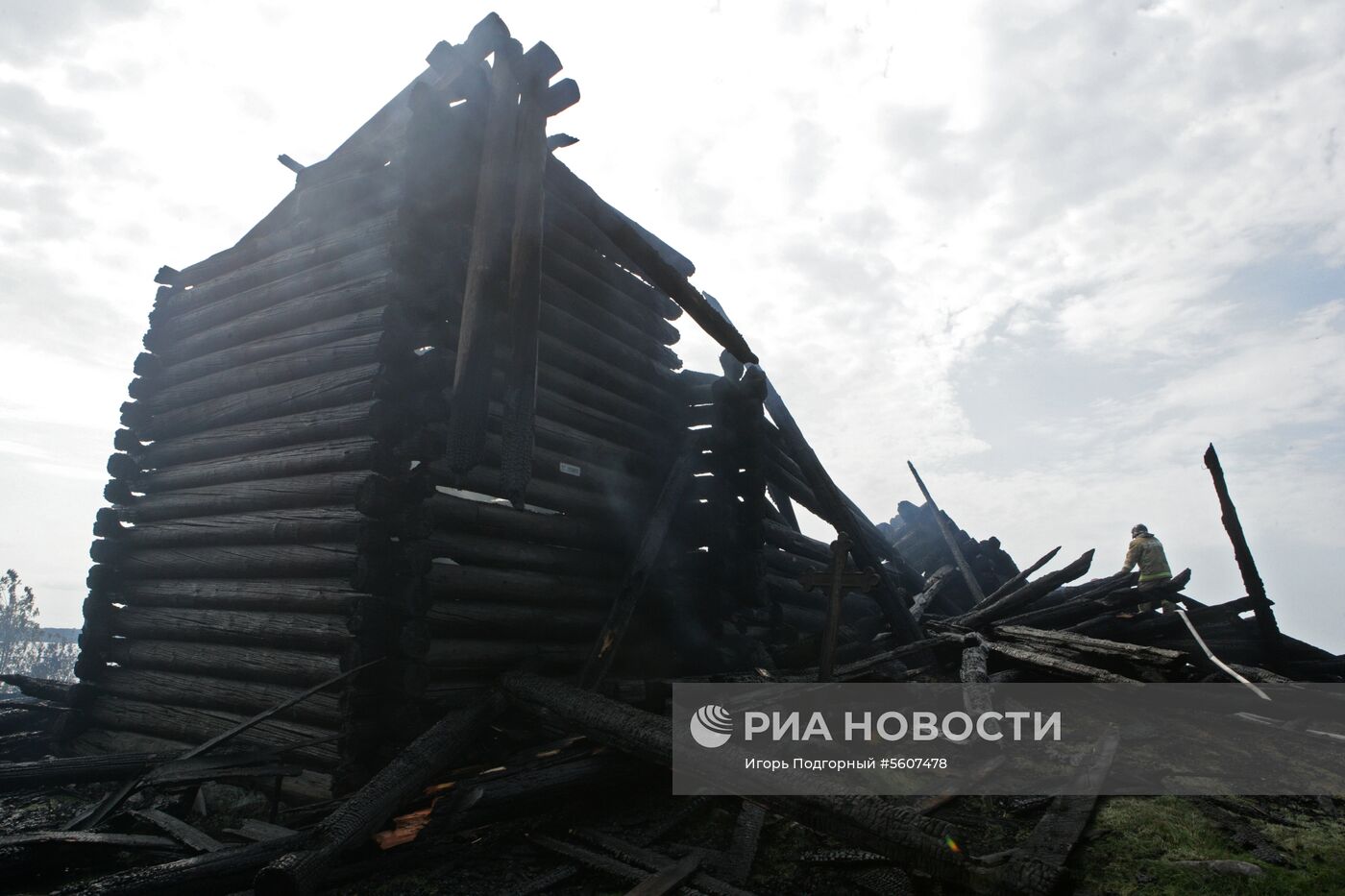 Успенская церковь XVIII века в Карелии полностью сгорела