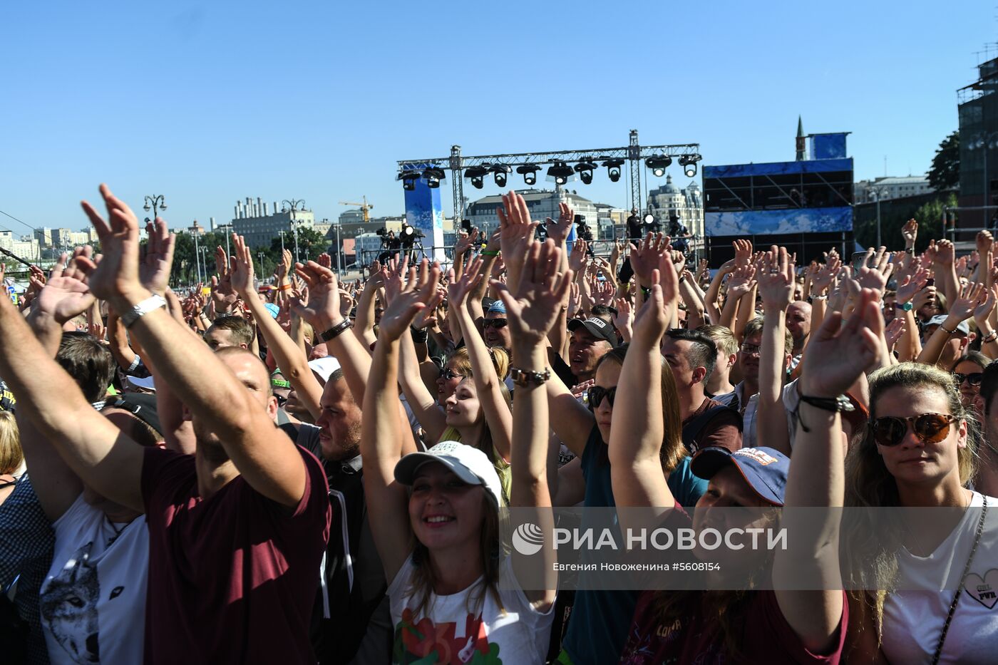 Концерт "Наши в городе" 