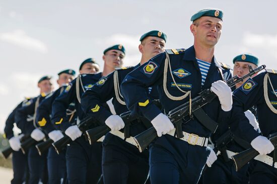 Военно-патриотический фестиваль "Открытое небо" в Иванове