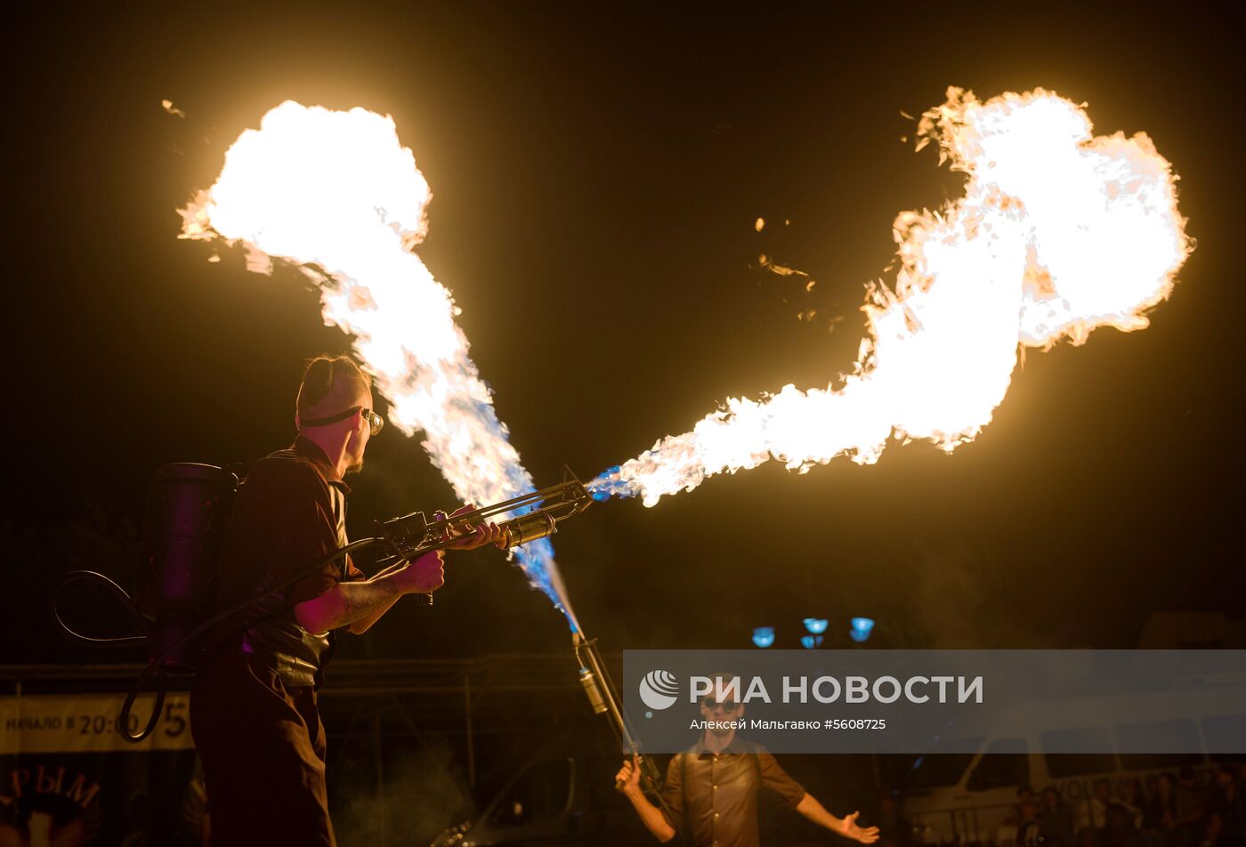 Фестиваль "Крым Fire Fest" в Коктебеле