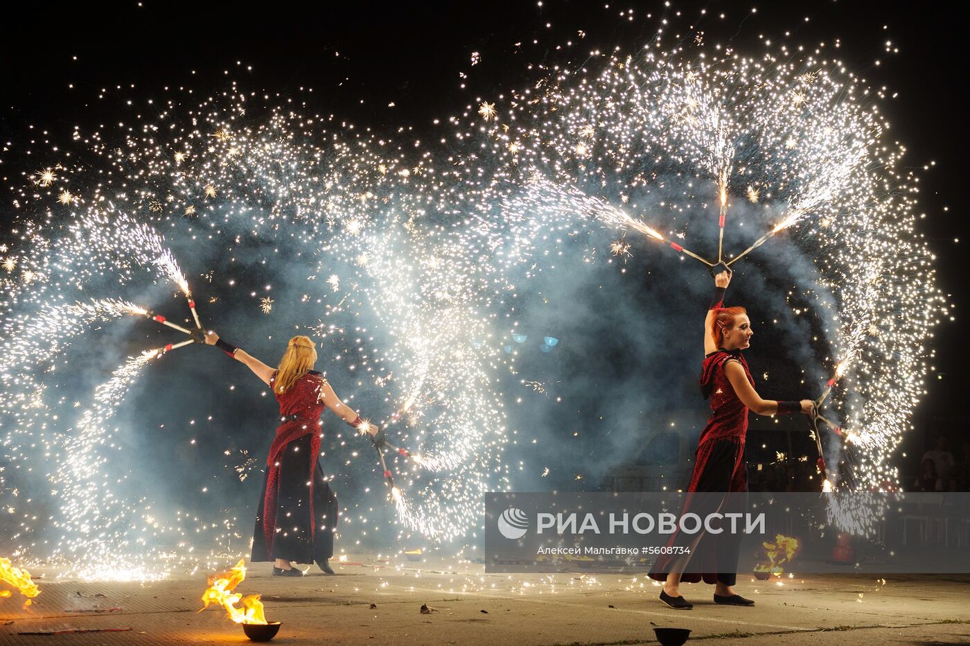 Фестиваль "Крым Fire Fest" в Коктебеле