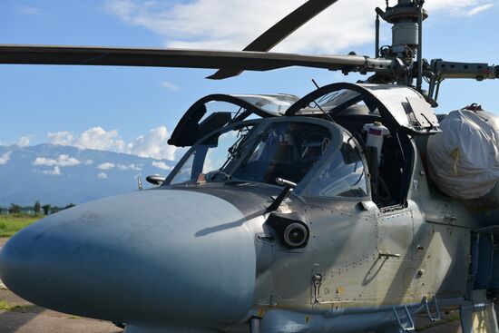 Тактические учения на российской военной базе в Абхазии