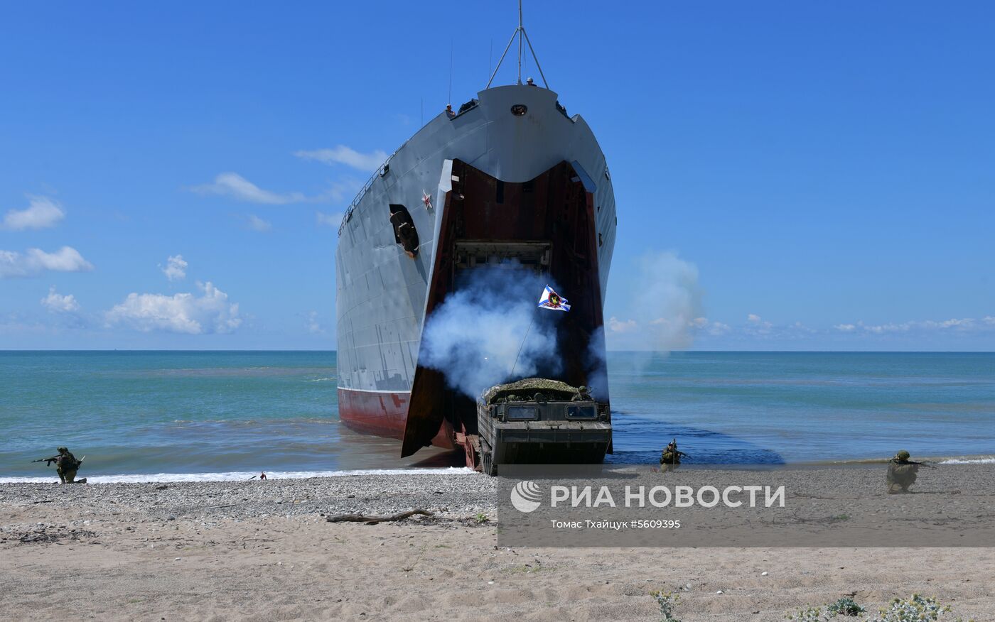 Тактические учения на российской военной базе в Абхазии