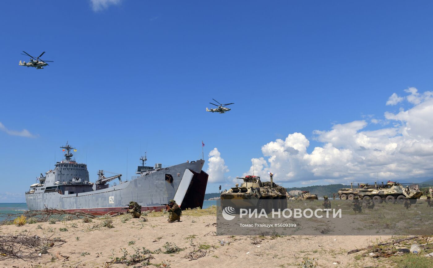 Тактические учения на российской военной базе в Абхазии