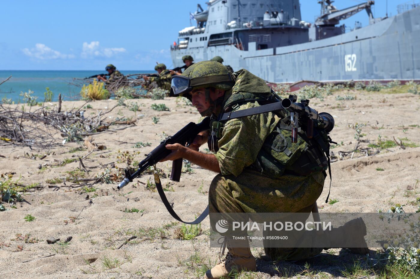 Тактические учения на российской военной базе в Абхазии