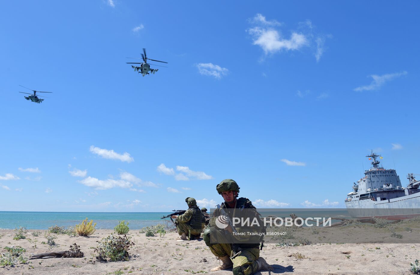 Тактические учения на российской военной базе в Абхазии