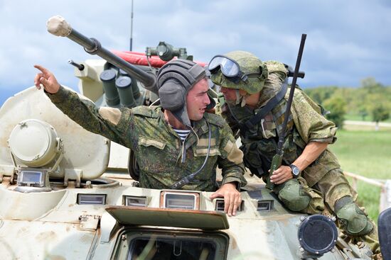 Тактические учения на российской военной базе в Абхазии