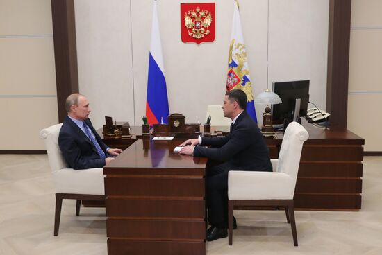Президент РФ В. Путин встретился с врио губернатора Псковской области М. Ведерниковым
