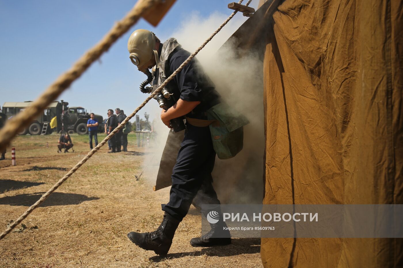 Учения танковых и мотострелковых подразделений ЮВО в Волгоградской области