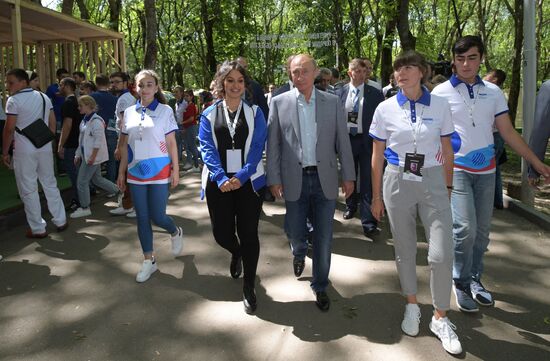 Президент РФ В. Путин посетил молодежный форум "Машук-2018"