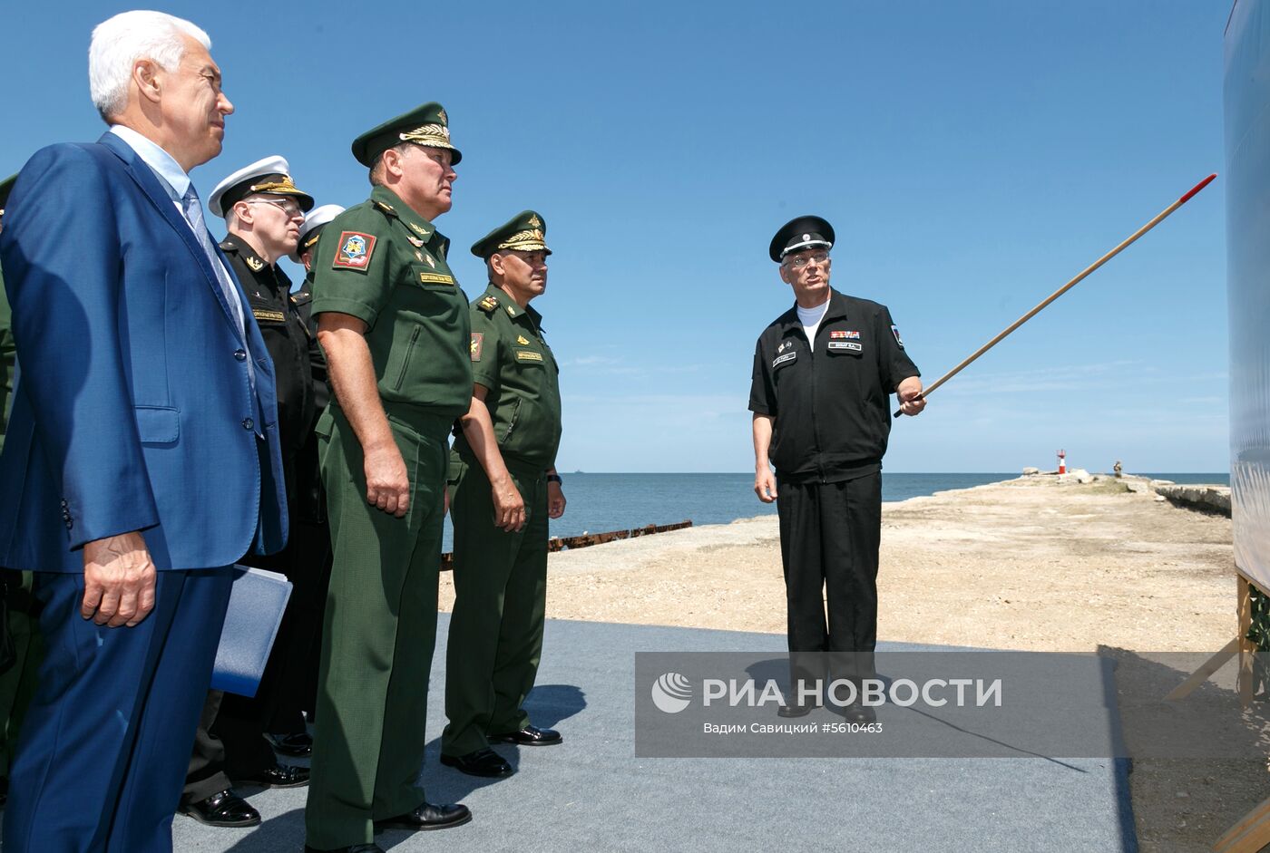 Министр обороны РФ С.Шойгу прибыл в Дагестан для проверки строительства Каспийской флотилии