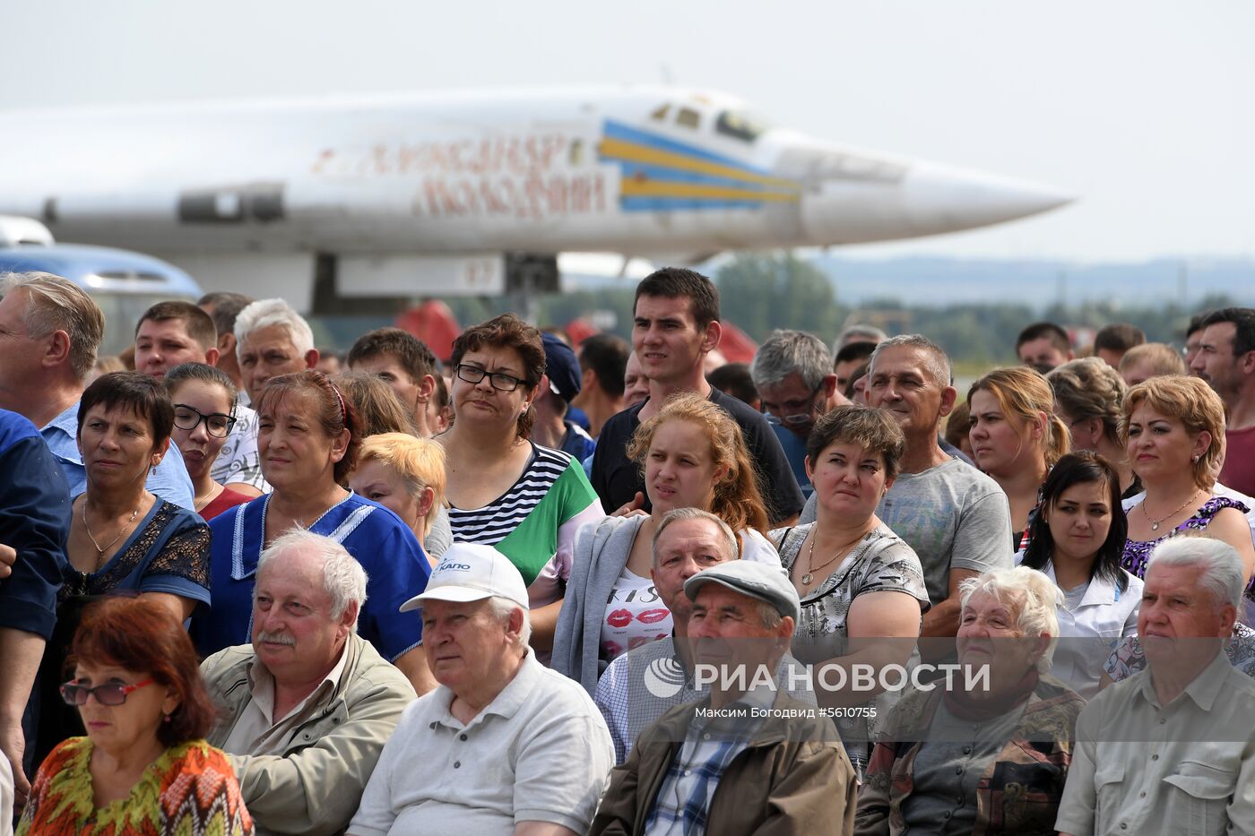 Выкатка российского ракетоносца-бомбардировщика Ту-22М3М в Казани