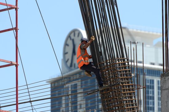Строительство торгово-развлекательного центра "Грозный молл"