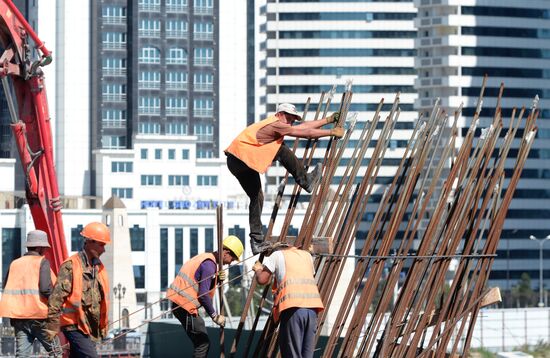 Строительство торгово-развлекательного центра "Грозный молл"