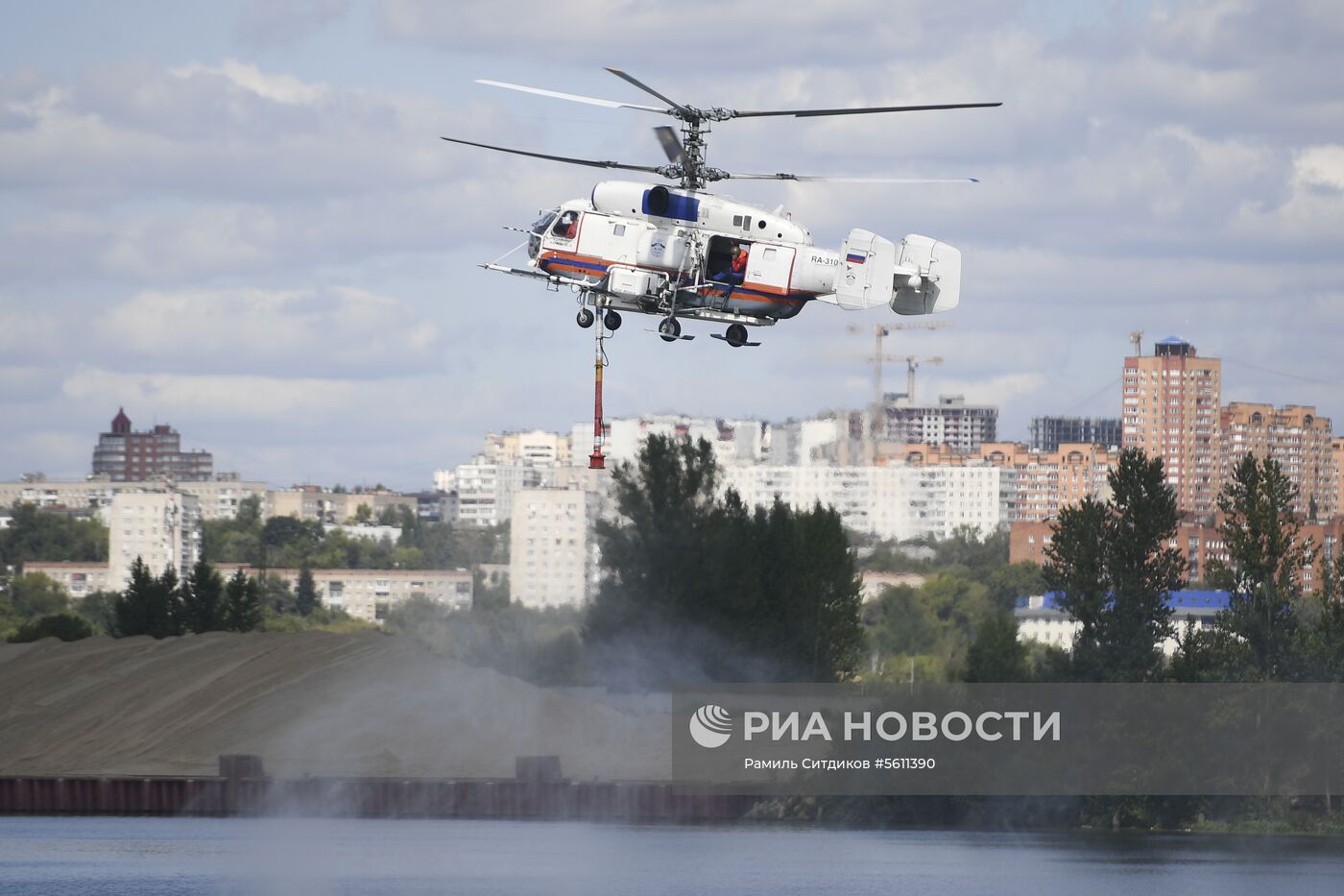 Показательные учения Департамента ГОЧСиПБ в честь Дня воздушного флота