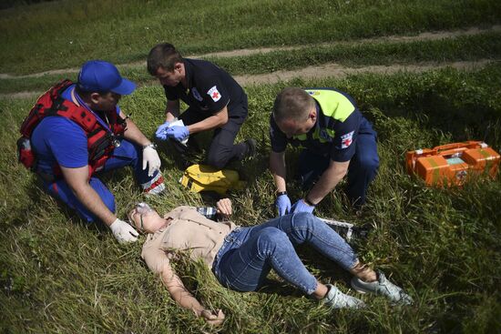 Показательные учения Департамента ГОЧСиПБ в честь Дня воздушного флота