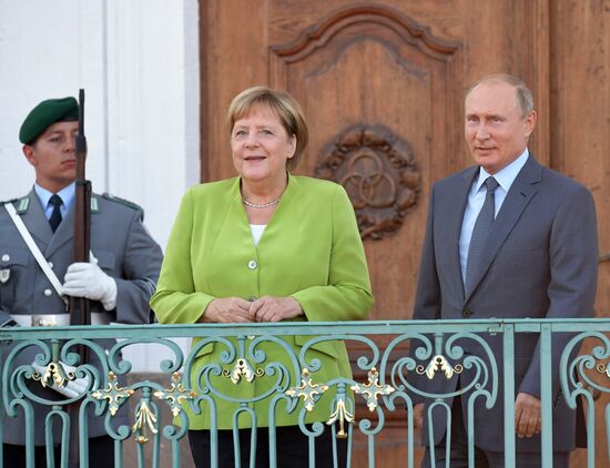 Рабочий визит президента РФ В. Путина в Германию