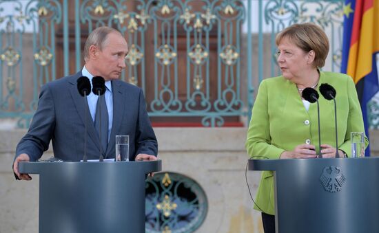 Рабочий визит президента РФ В. Путина в Германию