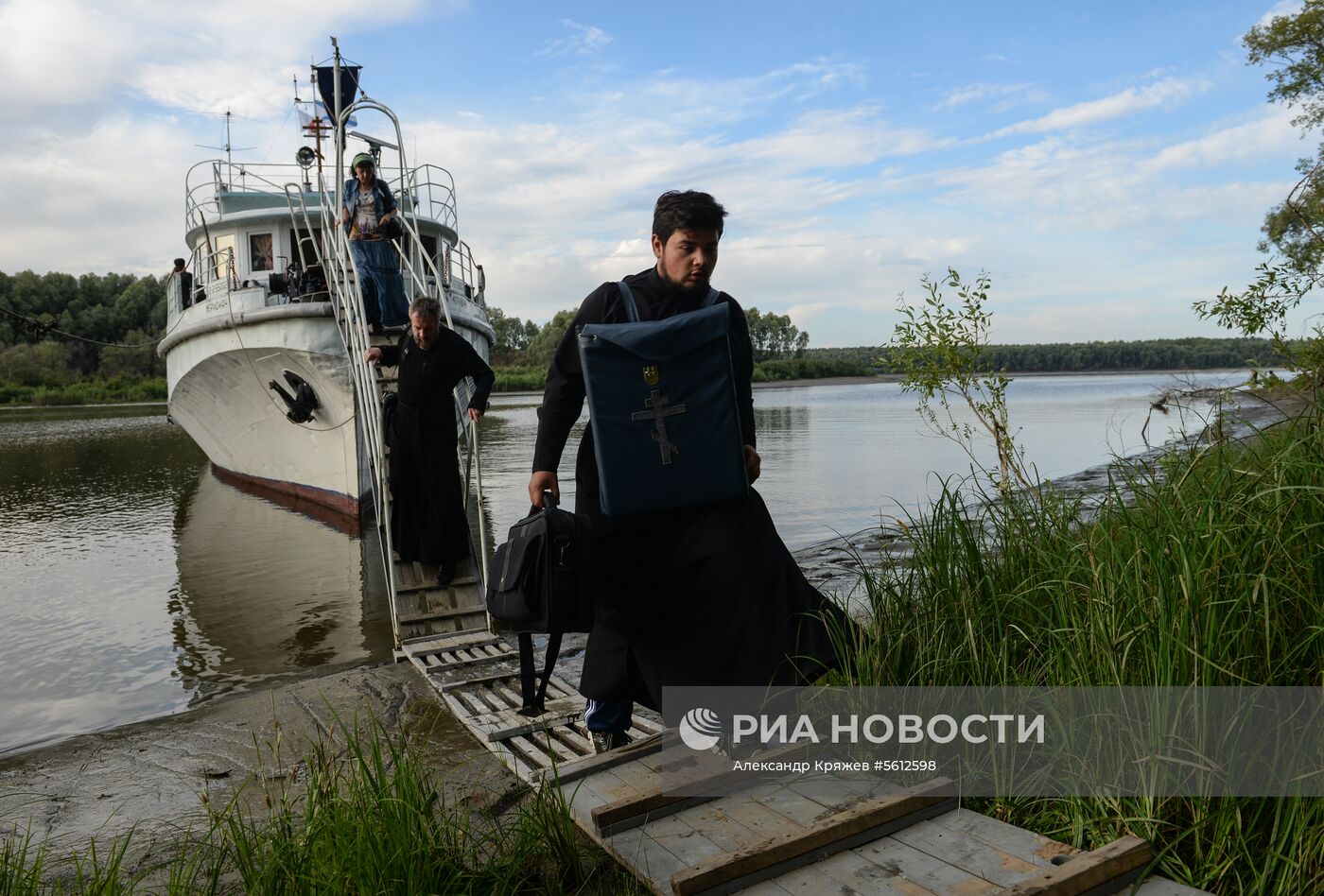 Корабль-церковь "Святой апостол Андрей Первозванный"