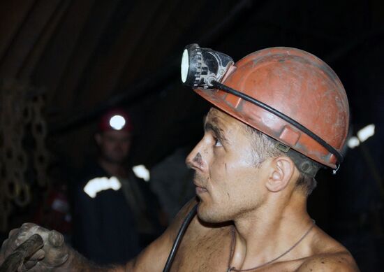 Ввод в эксплуатацию новой лавы на шахте "Белореченская" в ЛНР