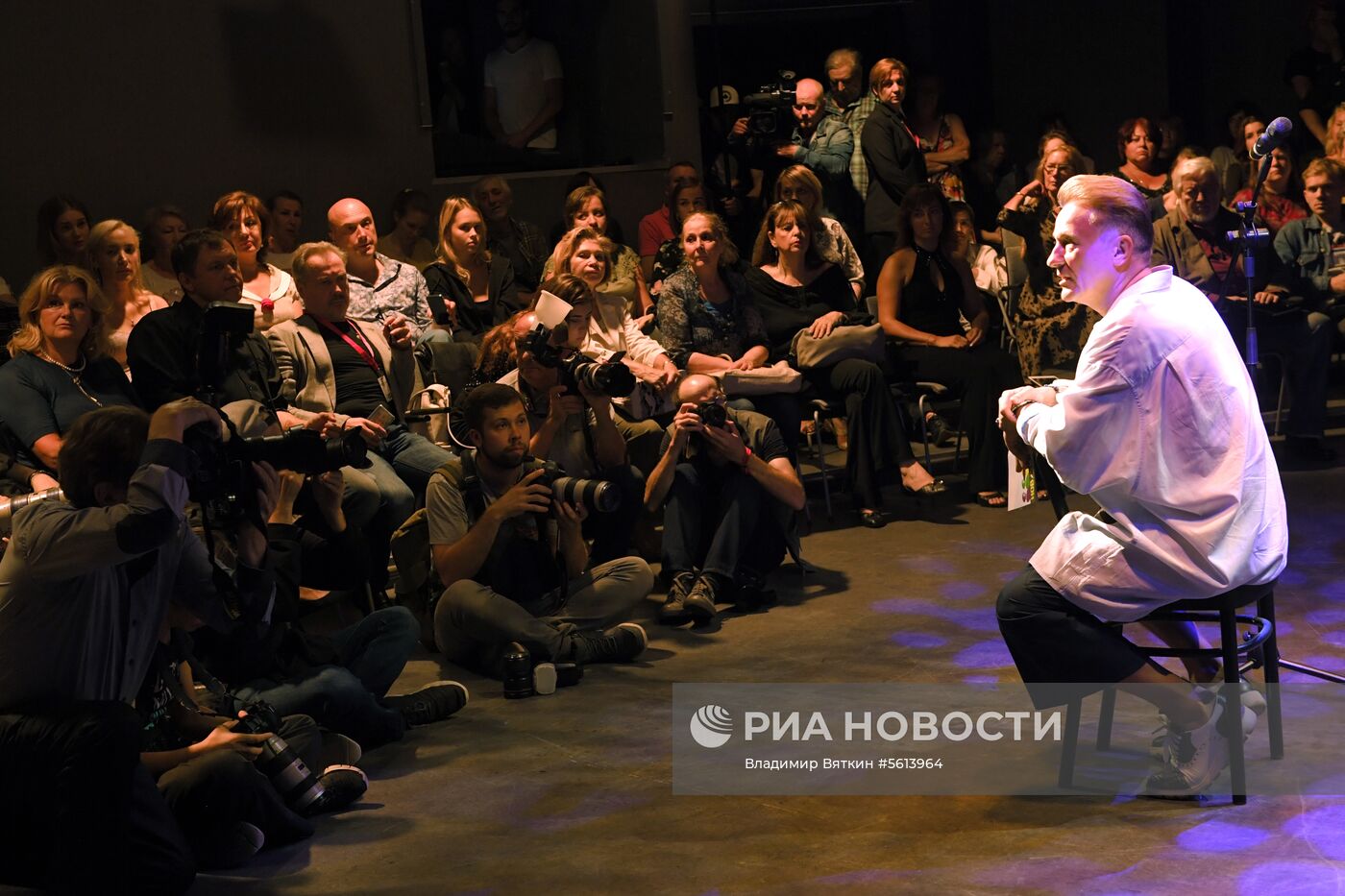 Сбор труппы театра им. Ермоловой