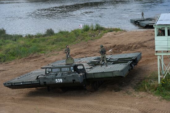 IV Международный военно-технический форум «Армия-2018». День второй