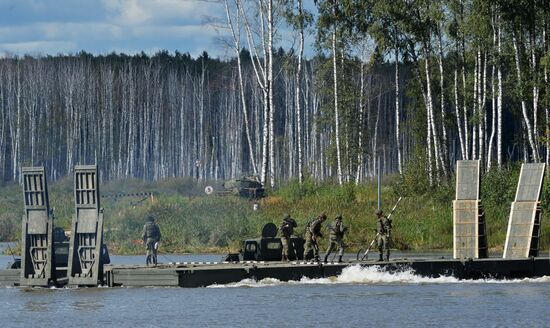 IV Международный военно-технический форум «Армия-2018». День второй