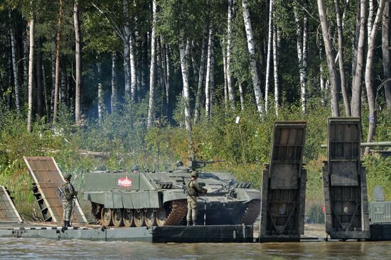 IV Международный военно-технический форум «Армия-2018». День второй