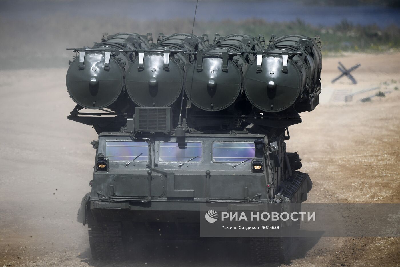 IV Международный военно-технический форум "Армия-2018". День второй