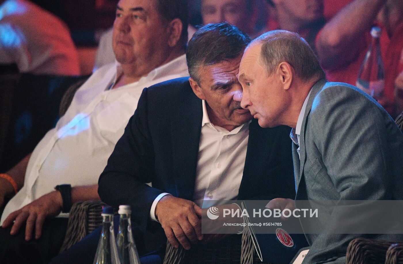 Президент РФ В. Путин посетил международный турнир по боевому самбо