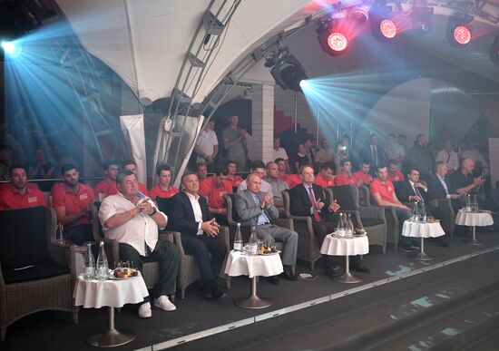 Президент РФ В. Путин посетил международный турнир по боевому самбо 