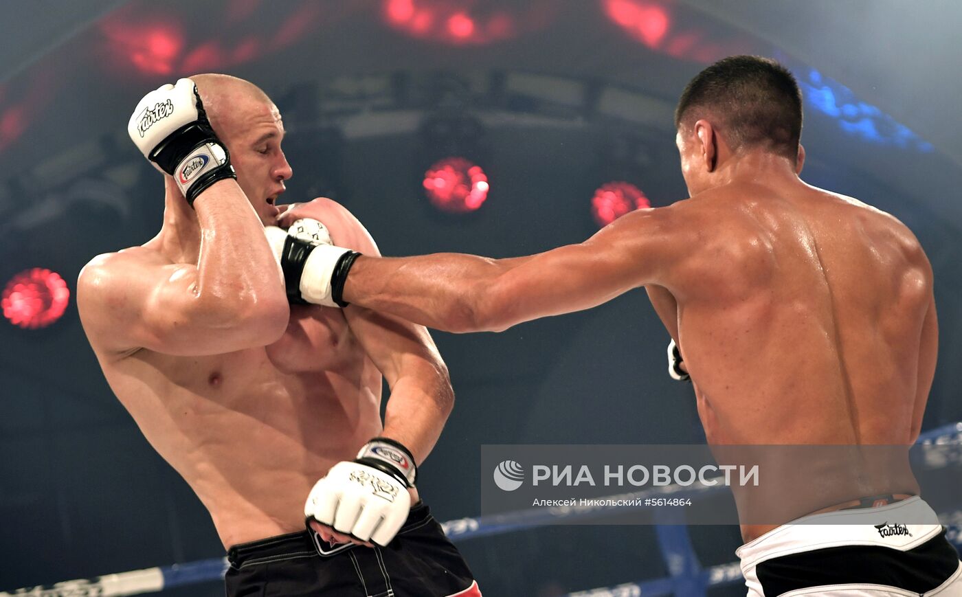 Президент РФ В. Путин посетил международный турнир по боевому самбо