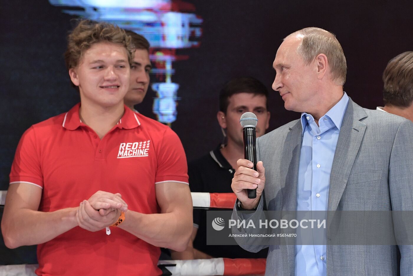 Президент РФ В. Путин посетил международный турнир по боевому самбо