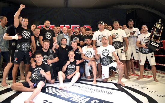 Президент РФ В. Путин посетил международный турнир по боевому самбо 