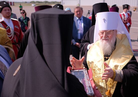 Мощи святителя Спиридона Тримифунтского доставили из Греции в Россию