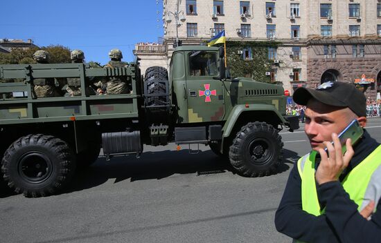 Военный парад в Киеве ко Дню независимости Украины