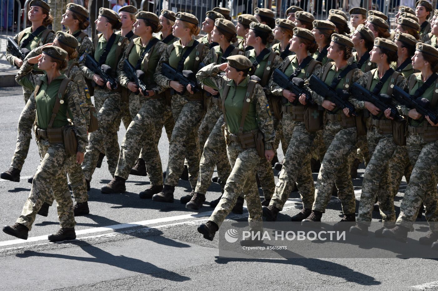 Военный парад в Киеве ко Дню независимости Украины