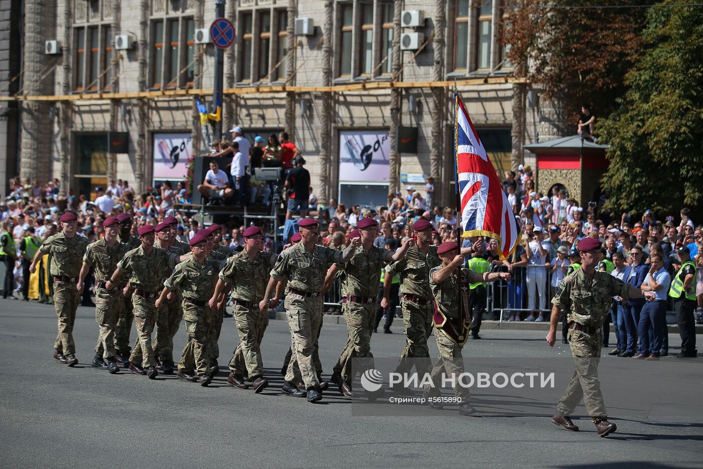 Военный парад в Киеве ко Дню независимости Украины