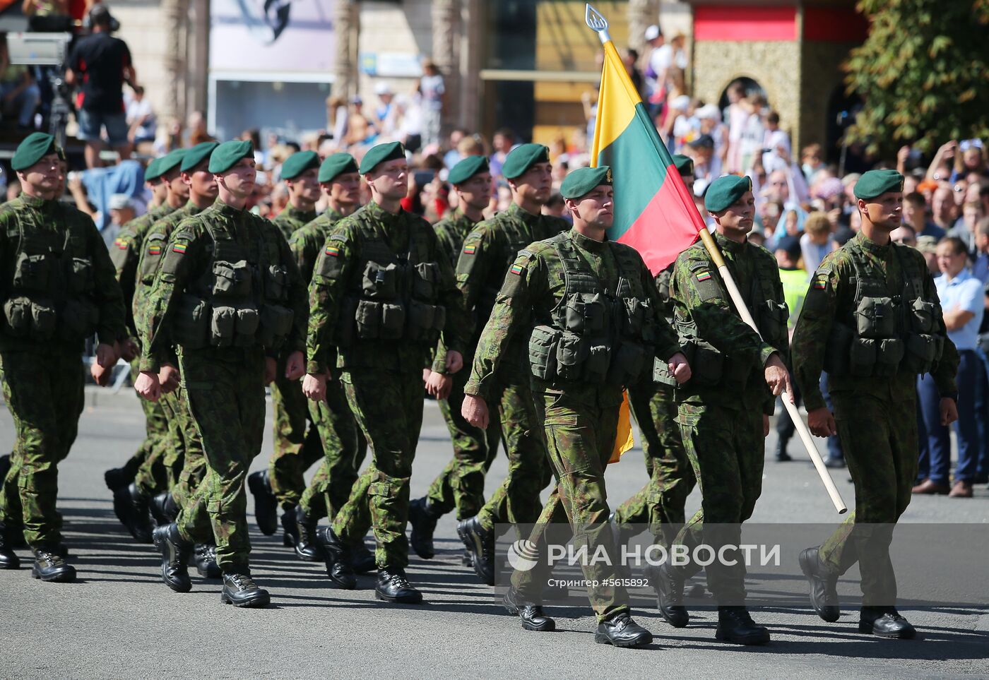 Военный парад в Киеве ко Дню независимости Украины