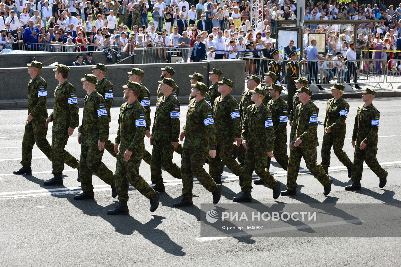 Военный парад в Киеве ко Дню независимости Украины