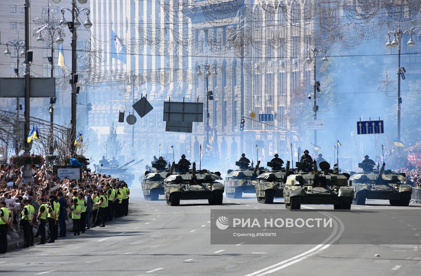 Военный парад в Киеве ко Дню независимости Украины