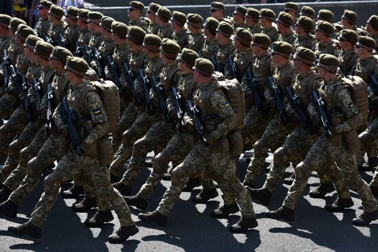 Военный парад в Киеве ко Дню независимости Украины