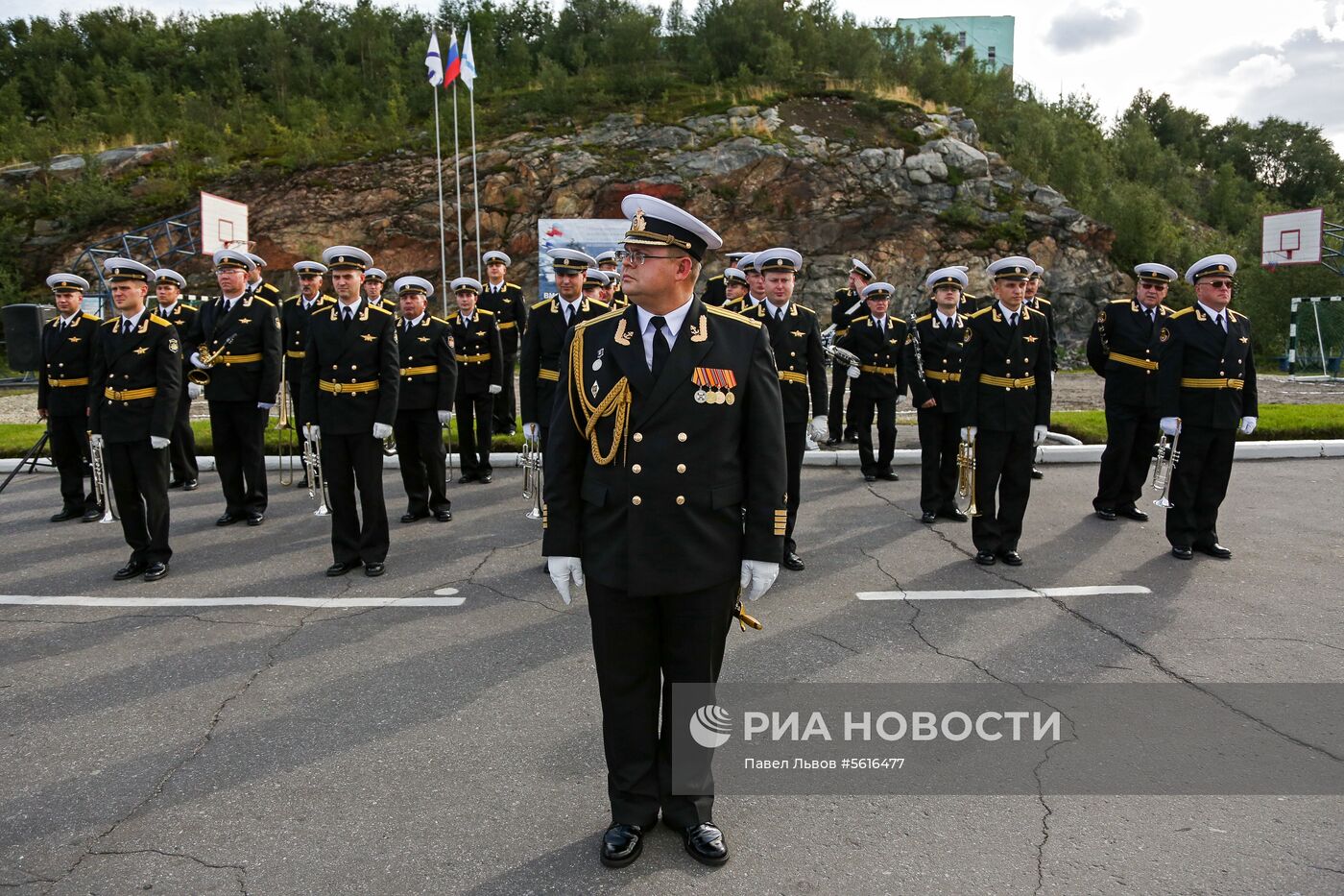 Открытие выставки и показательных площадок в рамках форума "Армия-2018" в Североморске