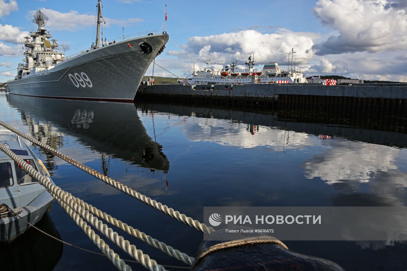 Открытие выставки и показательных площадок в рамках форума "Армия-2018" в Североморске
