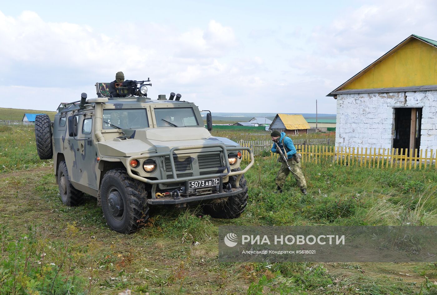 Антитеррористические учения вооруженных сил стран-членов ШОС "Мирная миссия-2018"