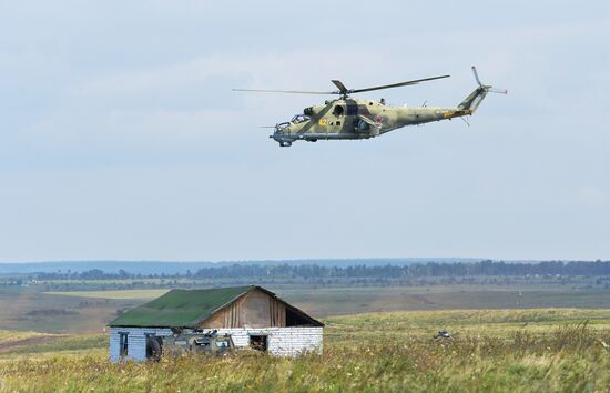 Антитеррористические учения вооруженных сил стран-членов ШОС "Мирная миссия-2018"