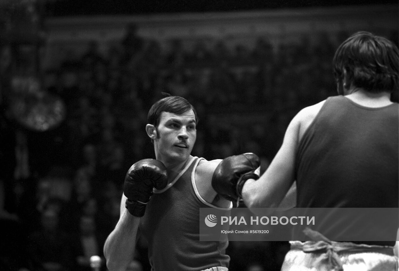 Боксер В. Лемешев